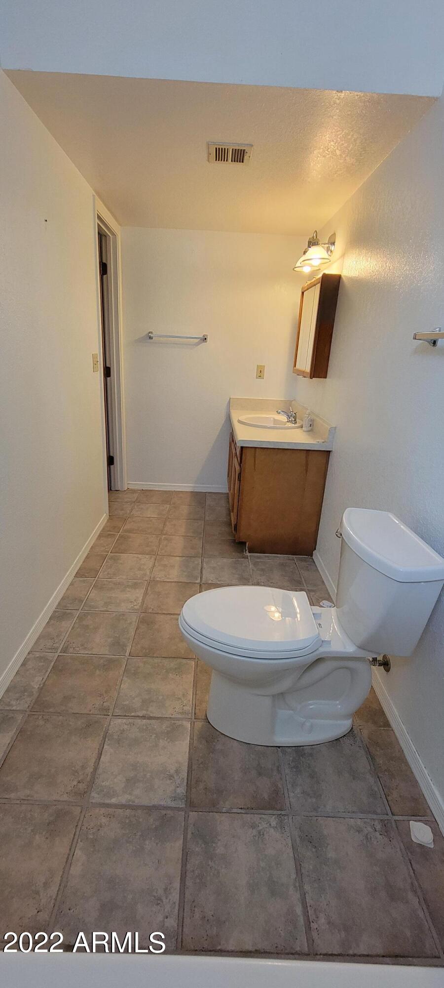 MC NEIL ARNOLD - Residential