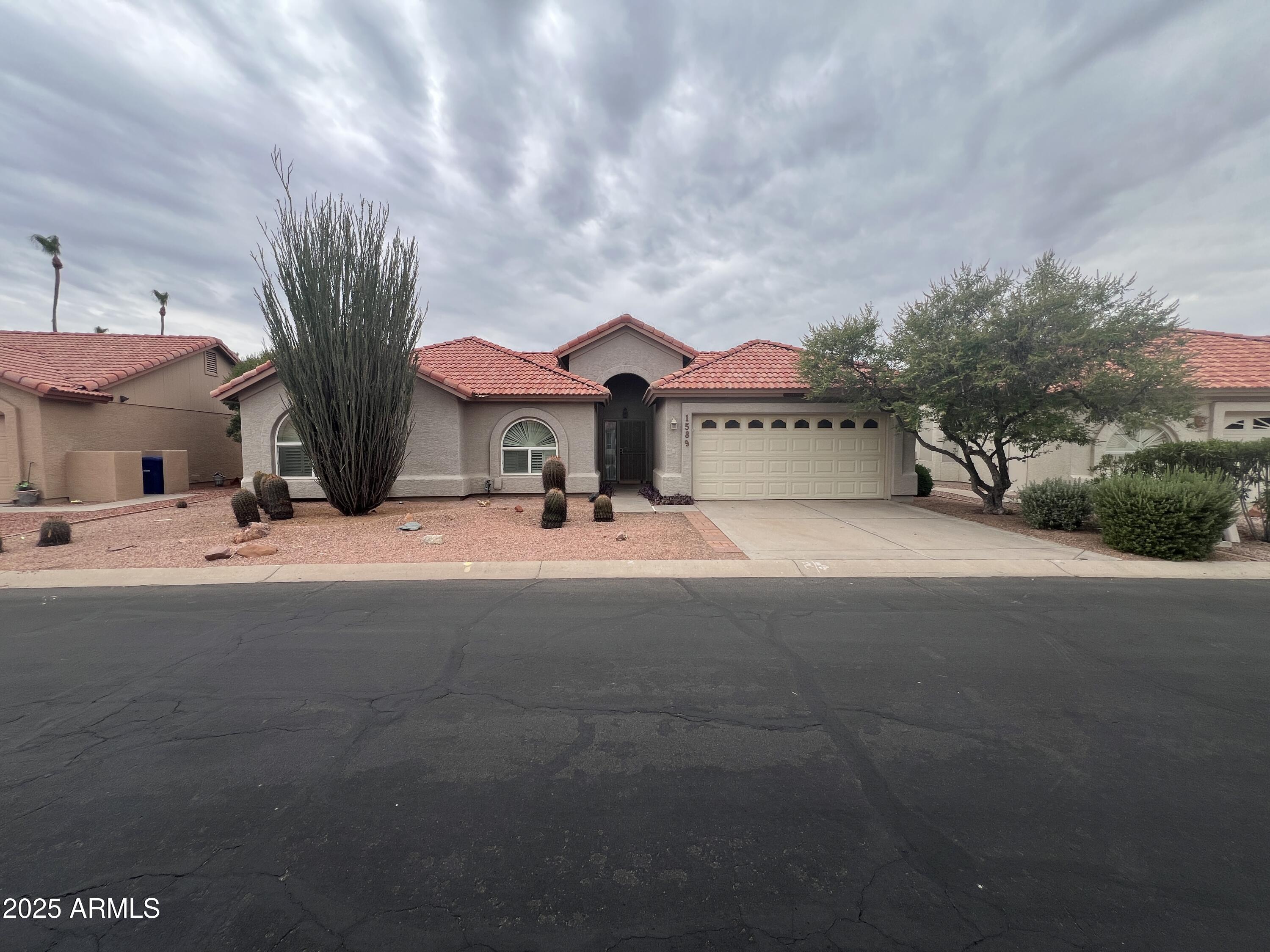 1589 E TORREY PINES Lane