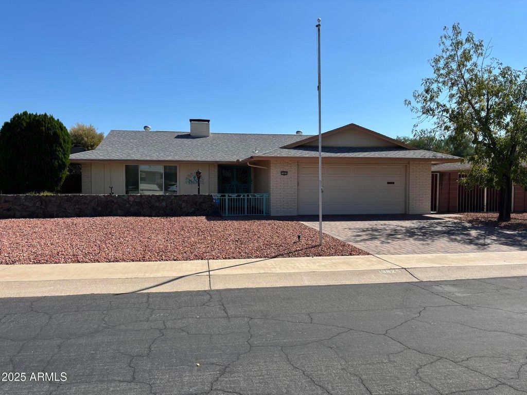 Photo of 13825 N Kaanapali Drive, Sun City, AZ 85351 (MLS # 6935194)