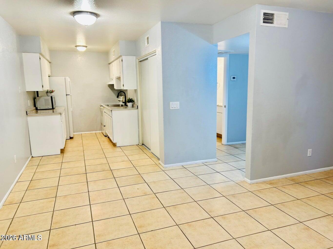240 S Doran -- Apt 1