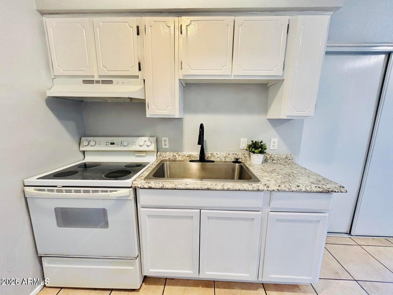 240 S Doran -- Apt 1