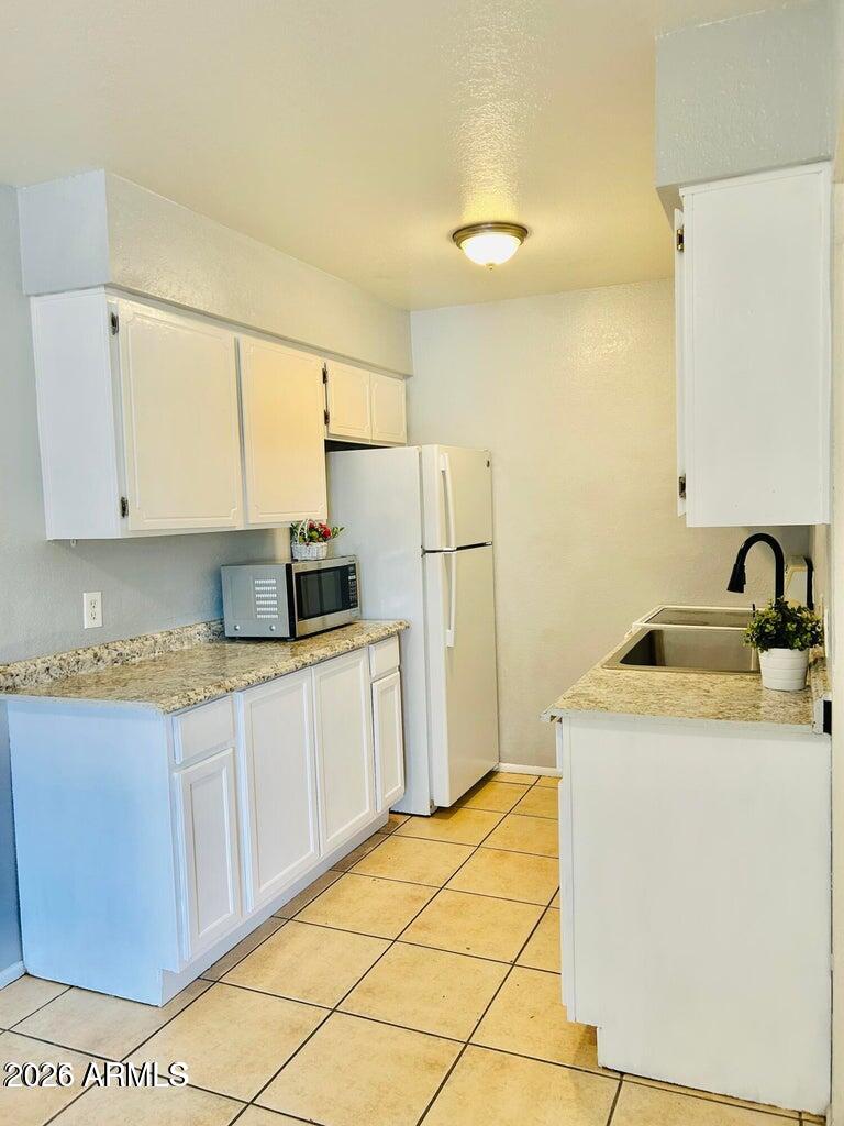 240 S Doran -- Apt 1