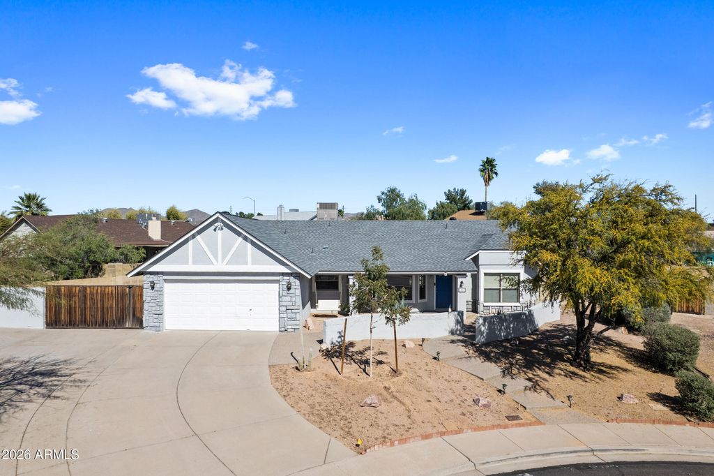 Photo of 1827 N Sericin Circle, Mesa, AZ 85205 (MLS # 6998569)