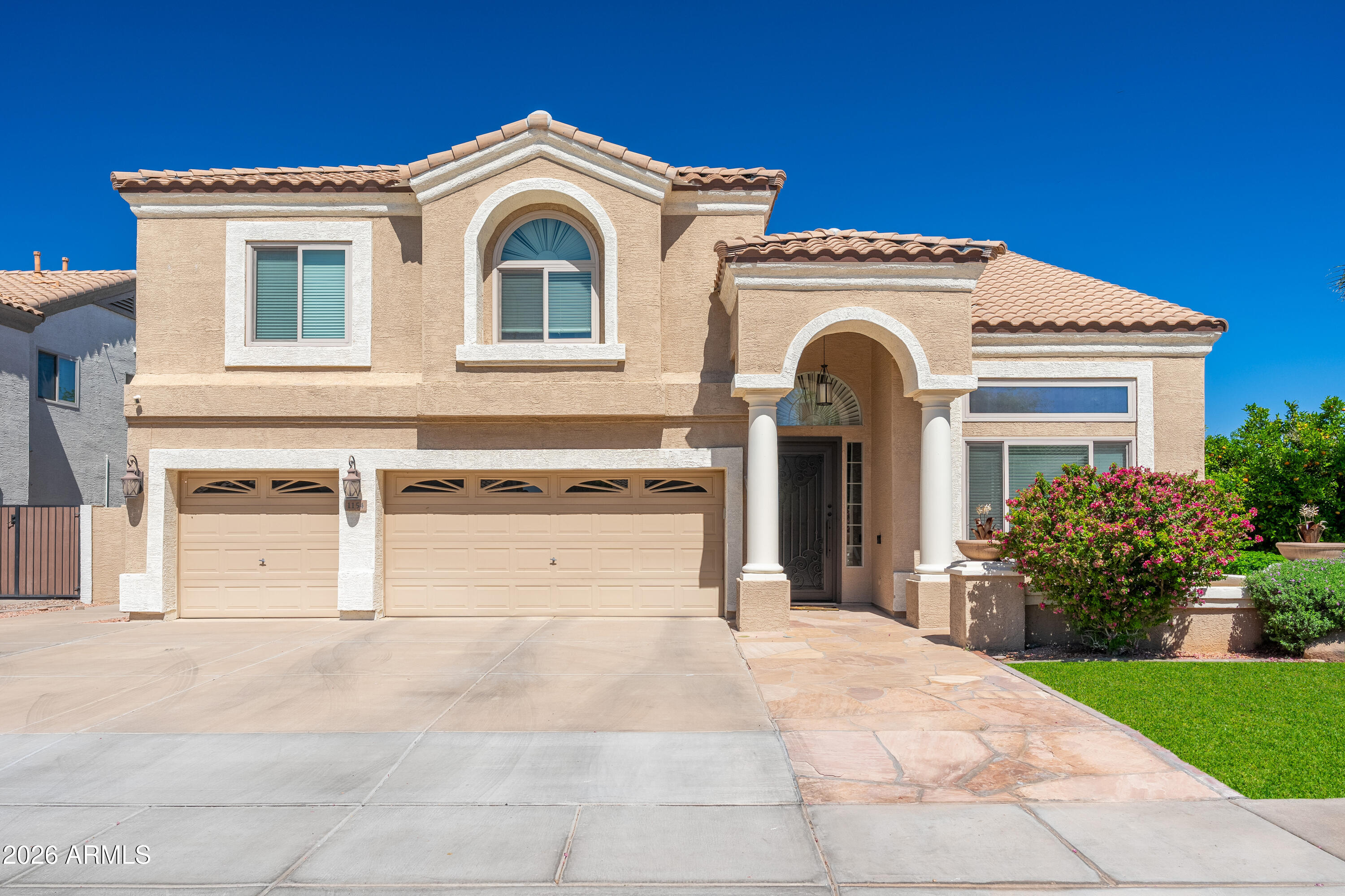 1154 W MULBERRY Drive