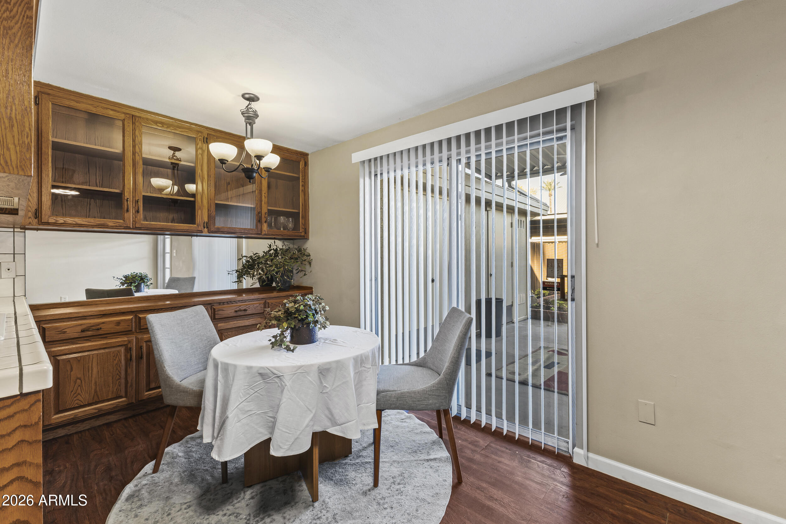 8135 N CENTRAL Avenue 4