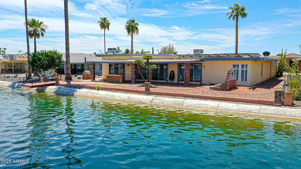 Photo of 10614 W Emerald Point, Sun City, AZ 85351 (MLS # 6910475)