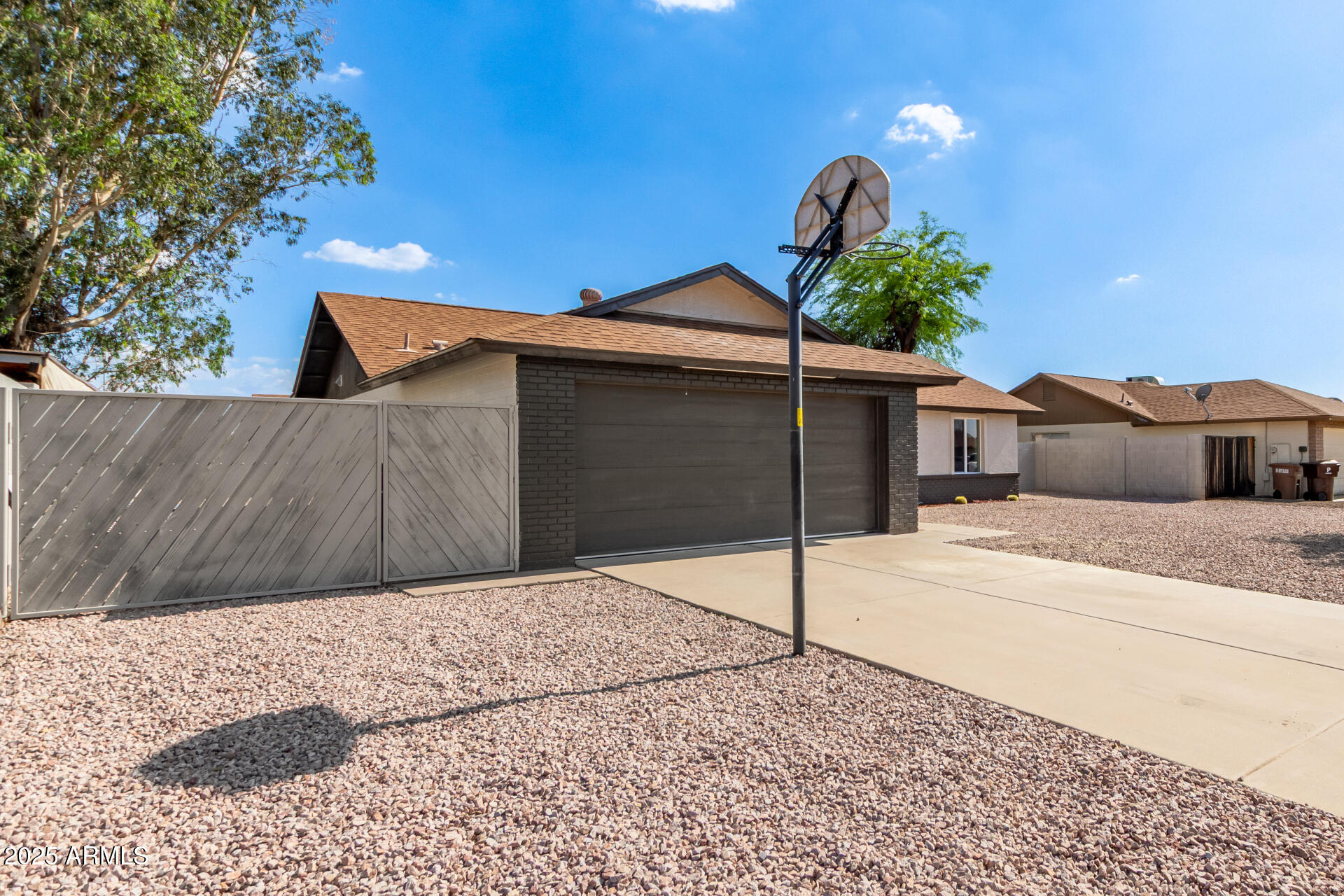 6751 W CAMERON Drive