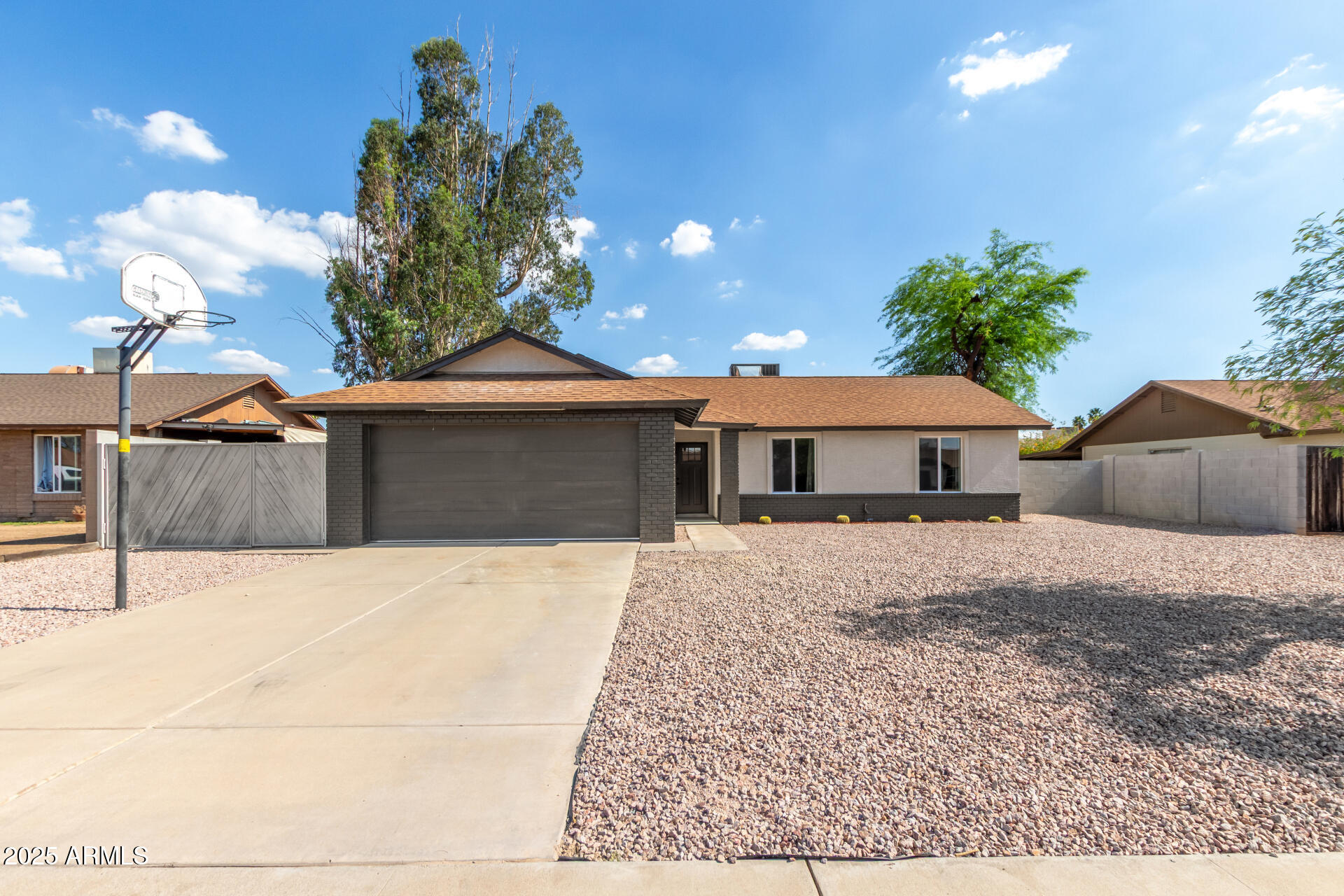 6751 W CAMERON Drive