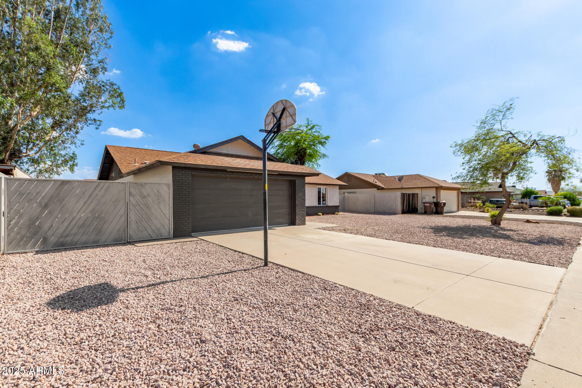 6751 W CAMERON Drive