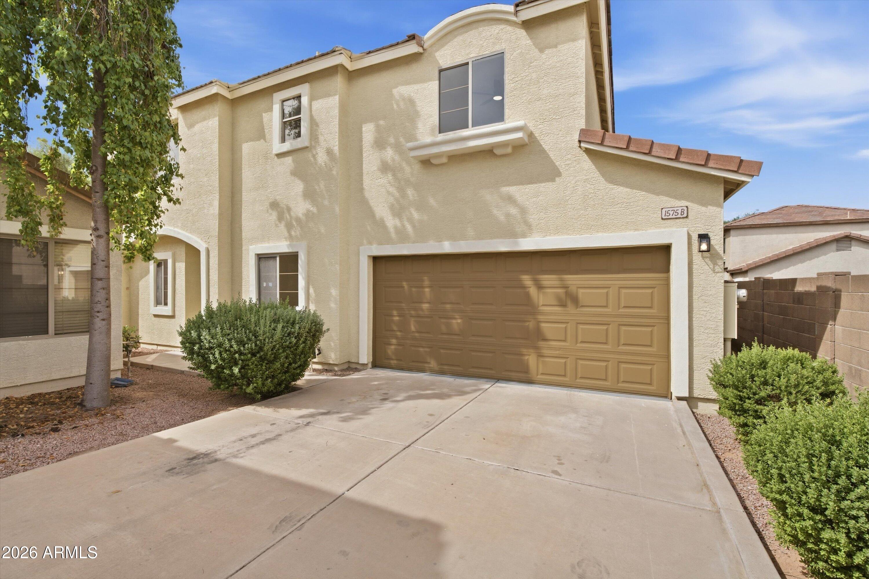 1575 E BAYLOR Lane B