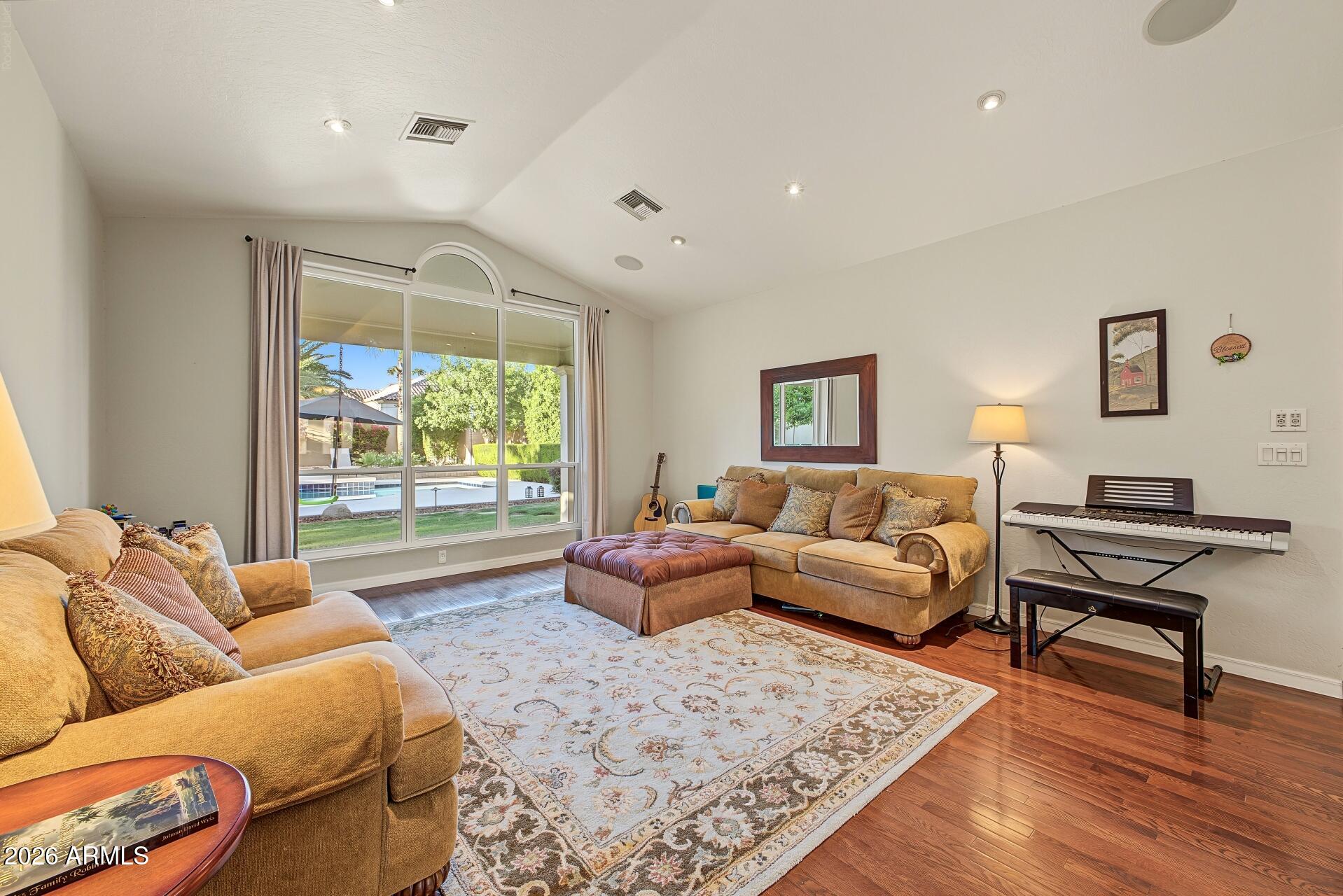 10070 E DOUBLETREE RANCH Road