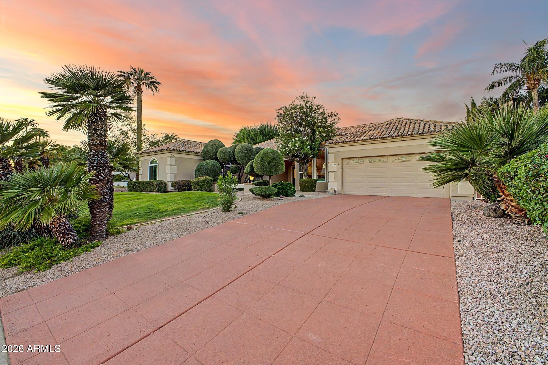 10070 E DOUBLETREE RANCH Road