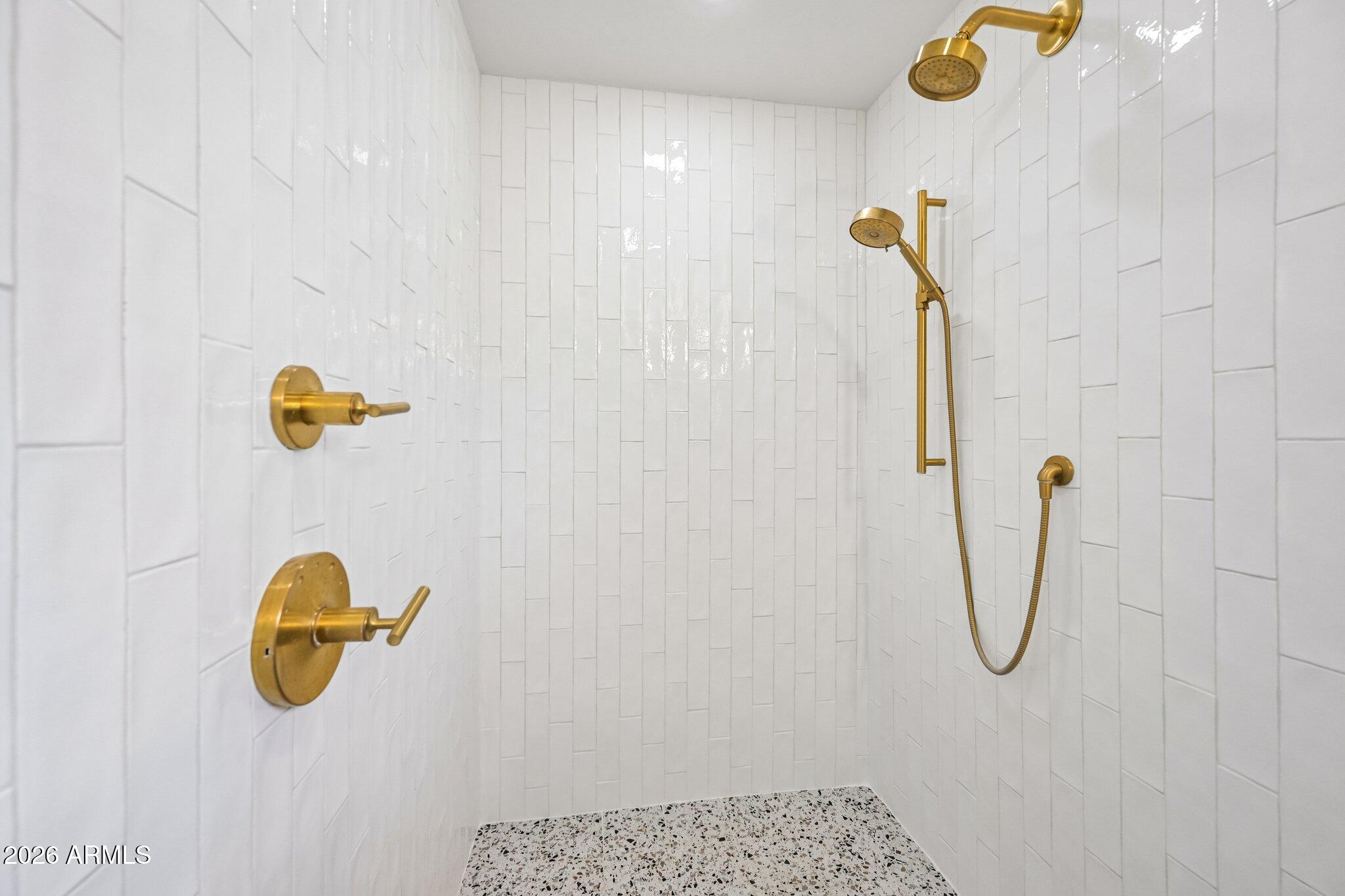 BROADMOR MANOR 3 - Residential