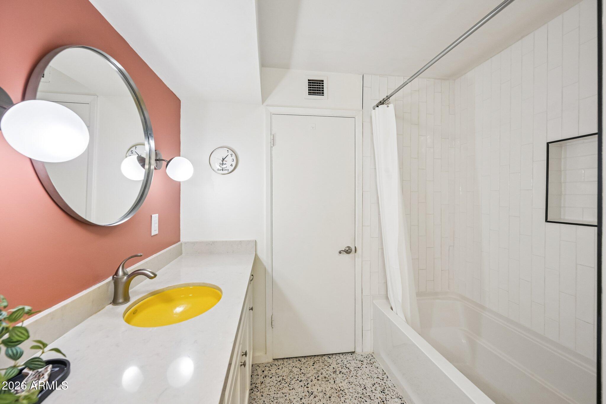 BROADMOR MANOR 3 - Residential