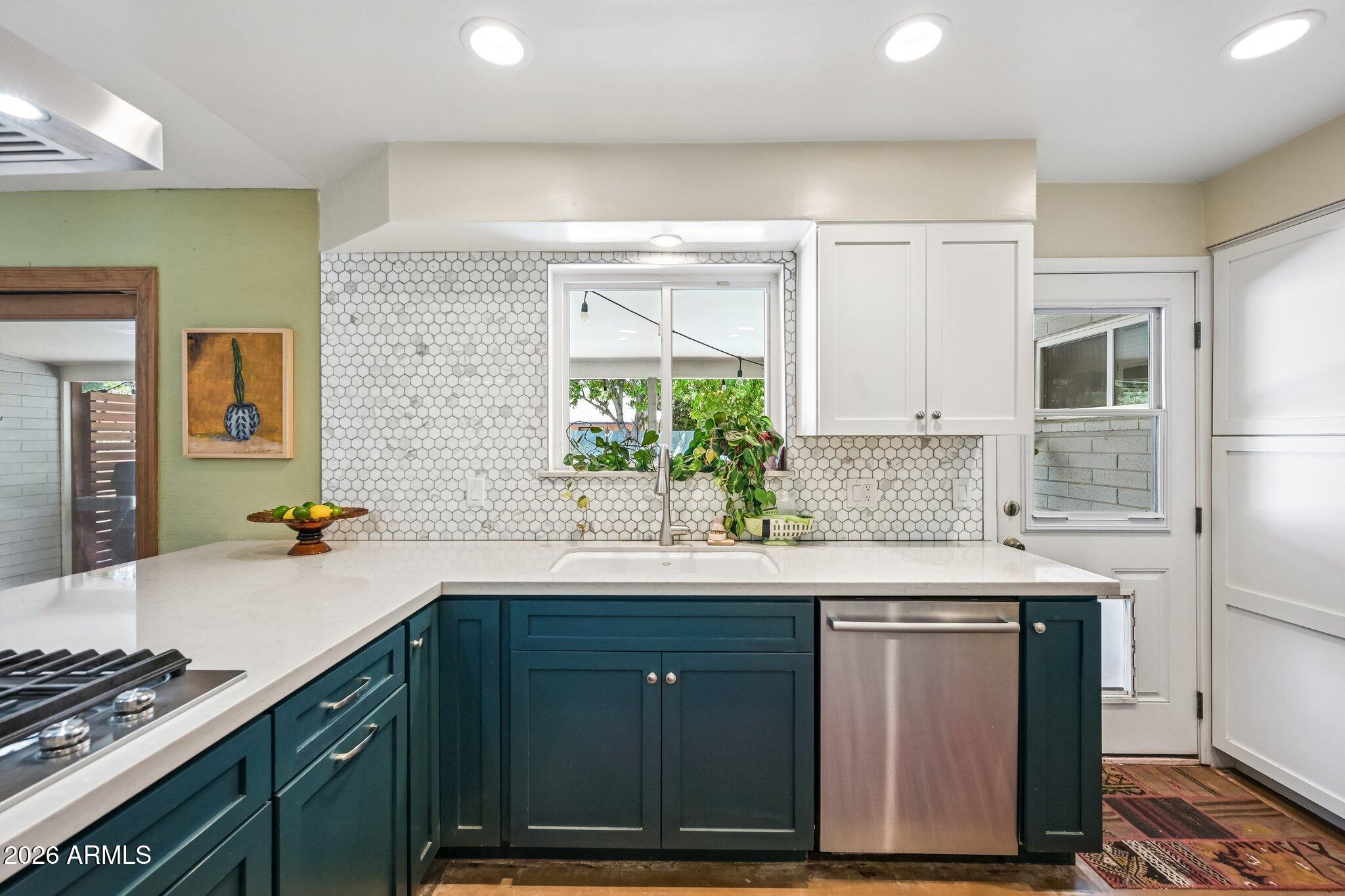 BROADMOR MANOR 3 - Residential