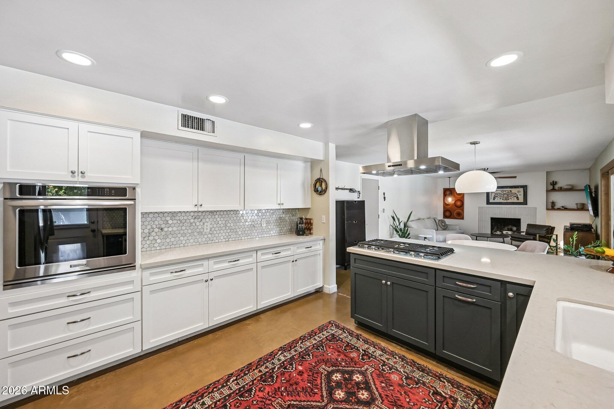 BROADMOR MANOR 3 - Residential