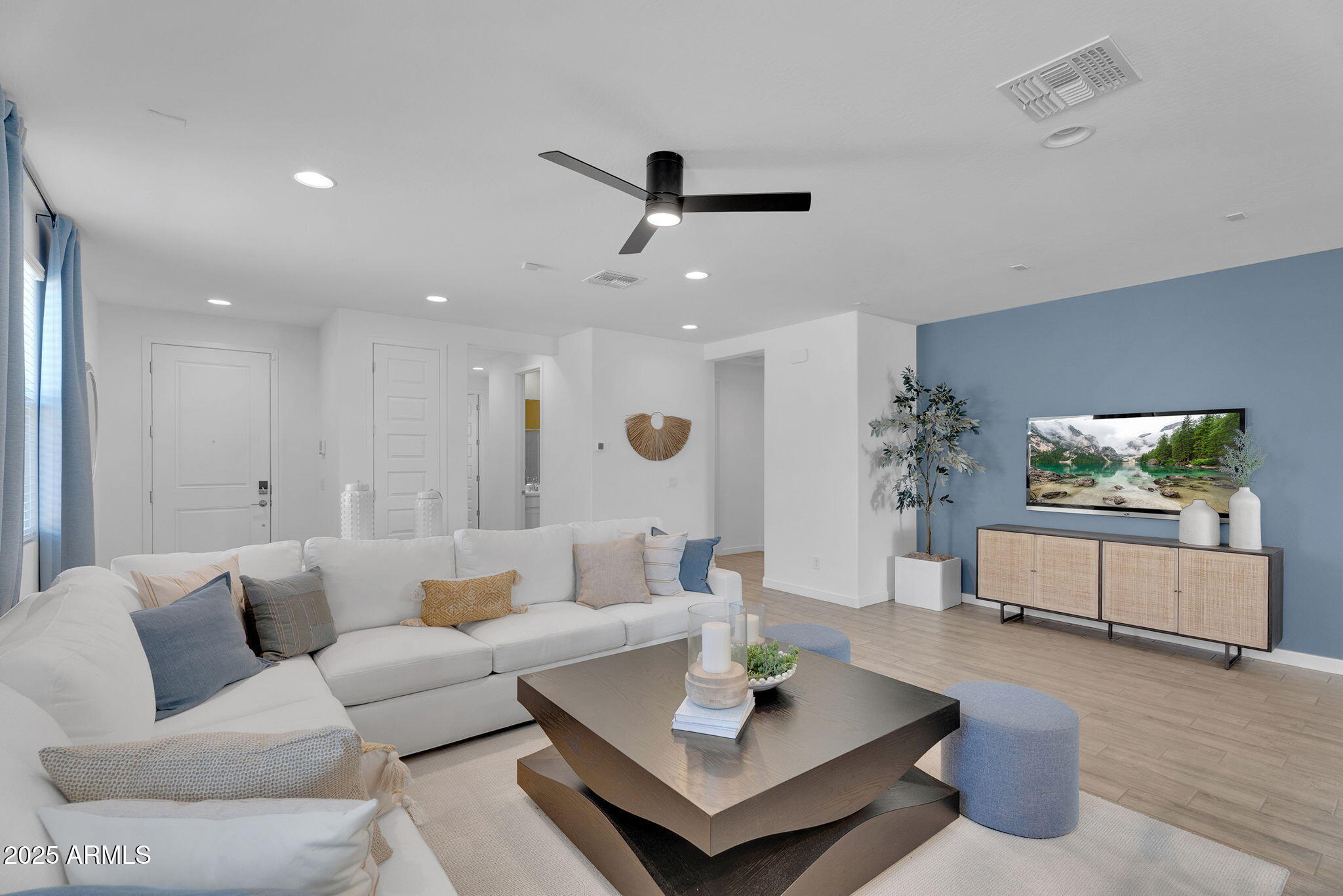 36575 W MADDALONI Avenue