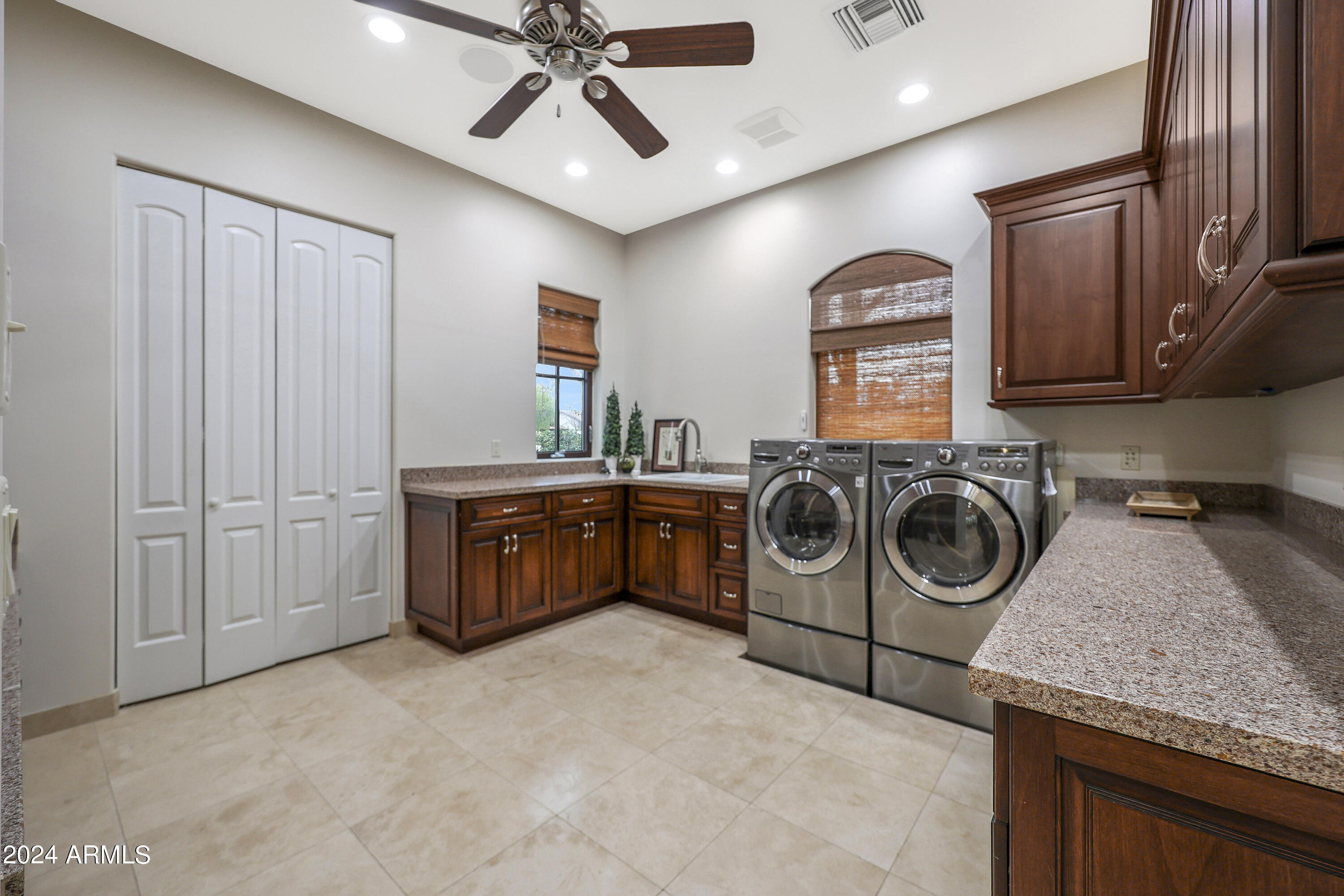 CIRCLE G RANCHES - Residential