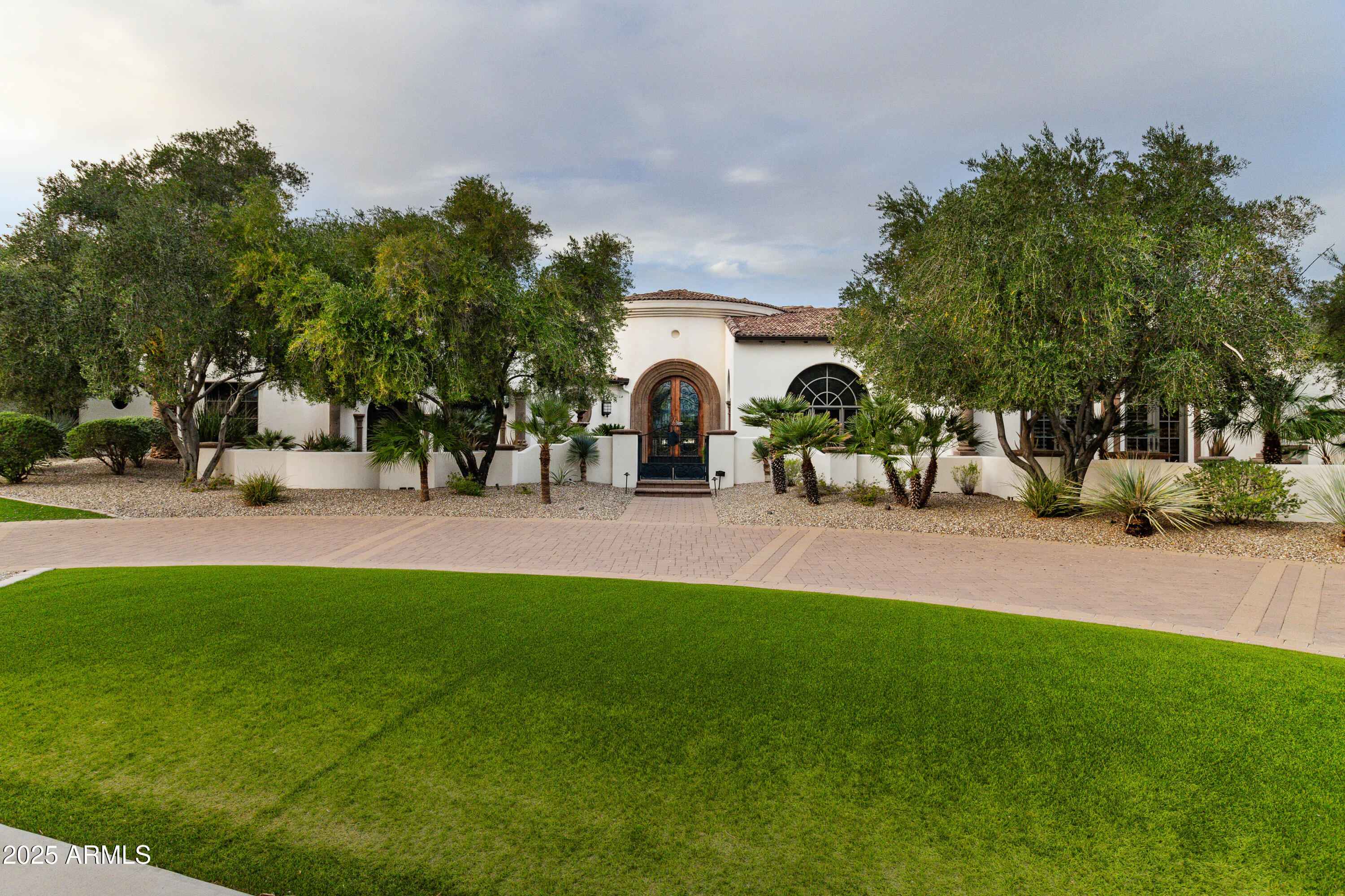 6770 E BLUEBIRD Lane