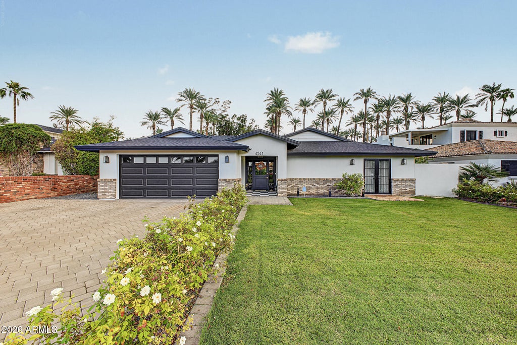 Photo of 4541 N 43rd Street, Phoenix, AZ 85018 (MLS # 7093972)