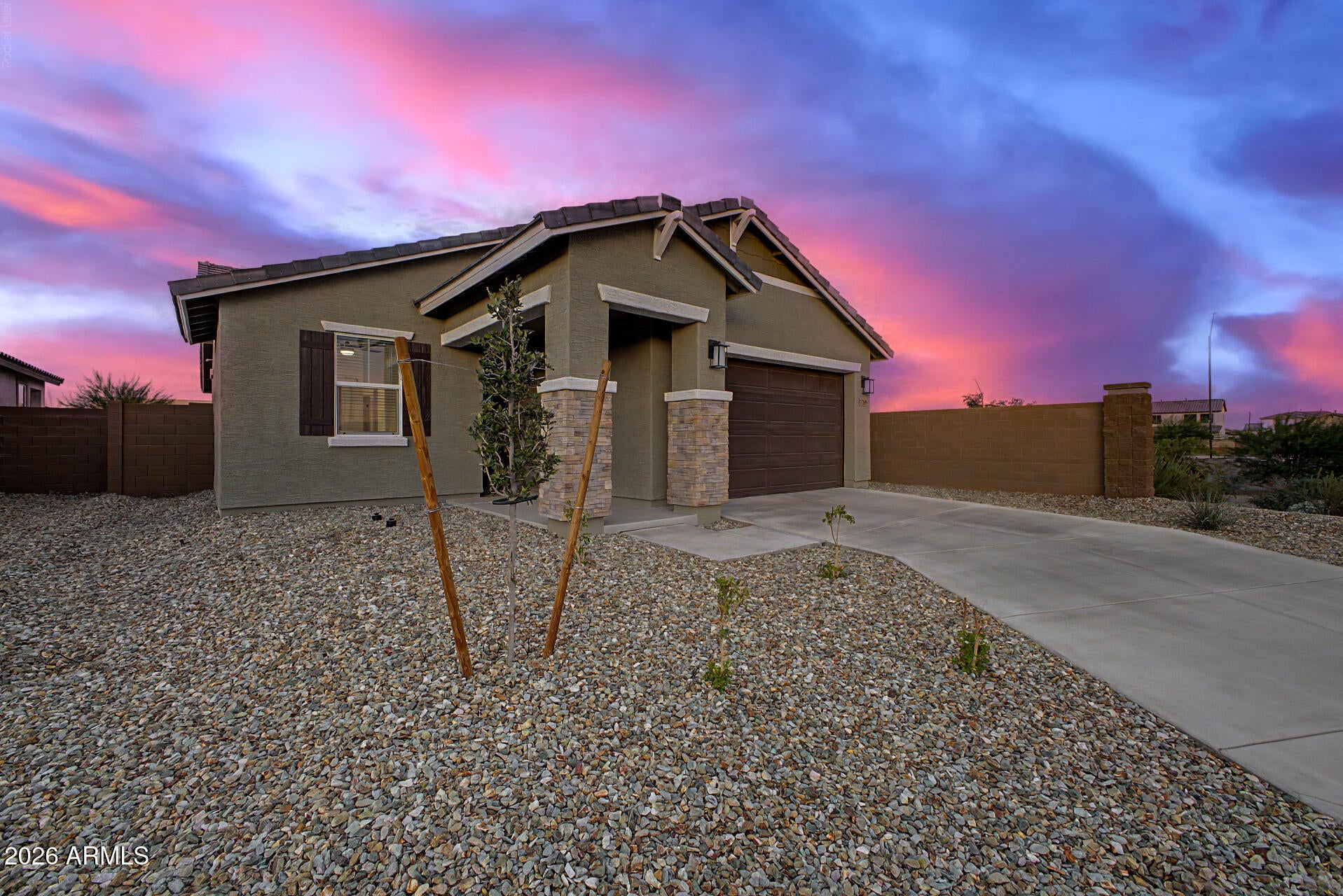 17298 W GRAY FOX Trail