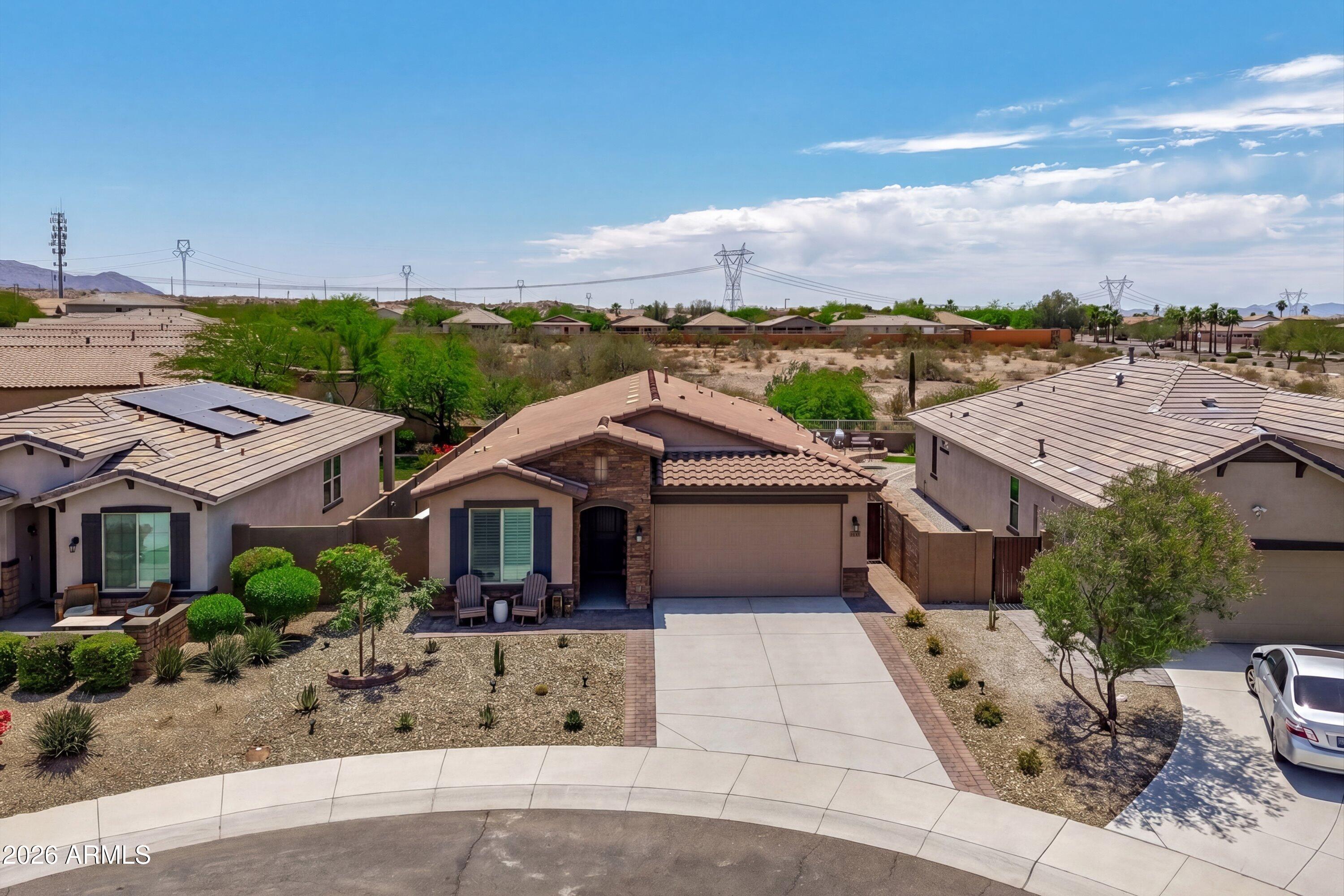 17569 W SUMMIT Drive