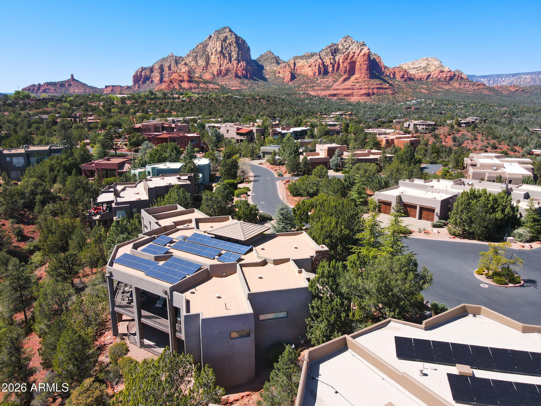 CASA CONTENTA - Residential