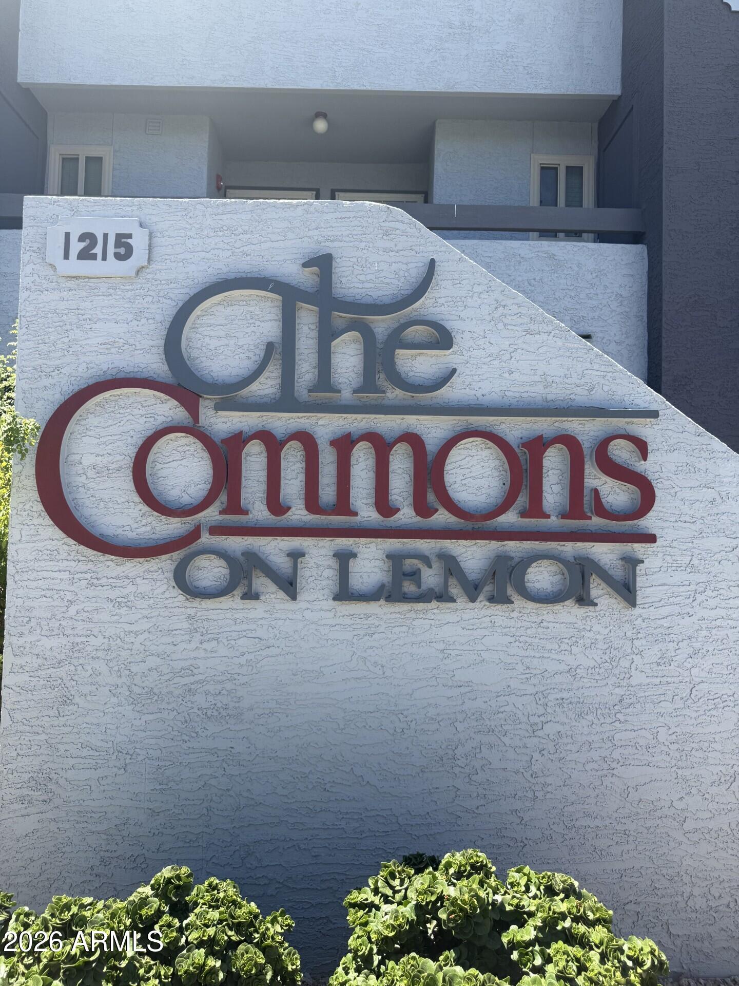 1215 E Lemon Street Apt 105