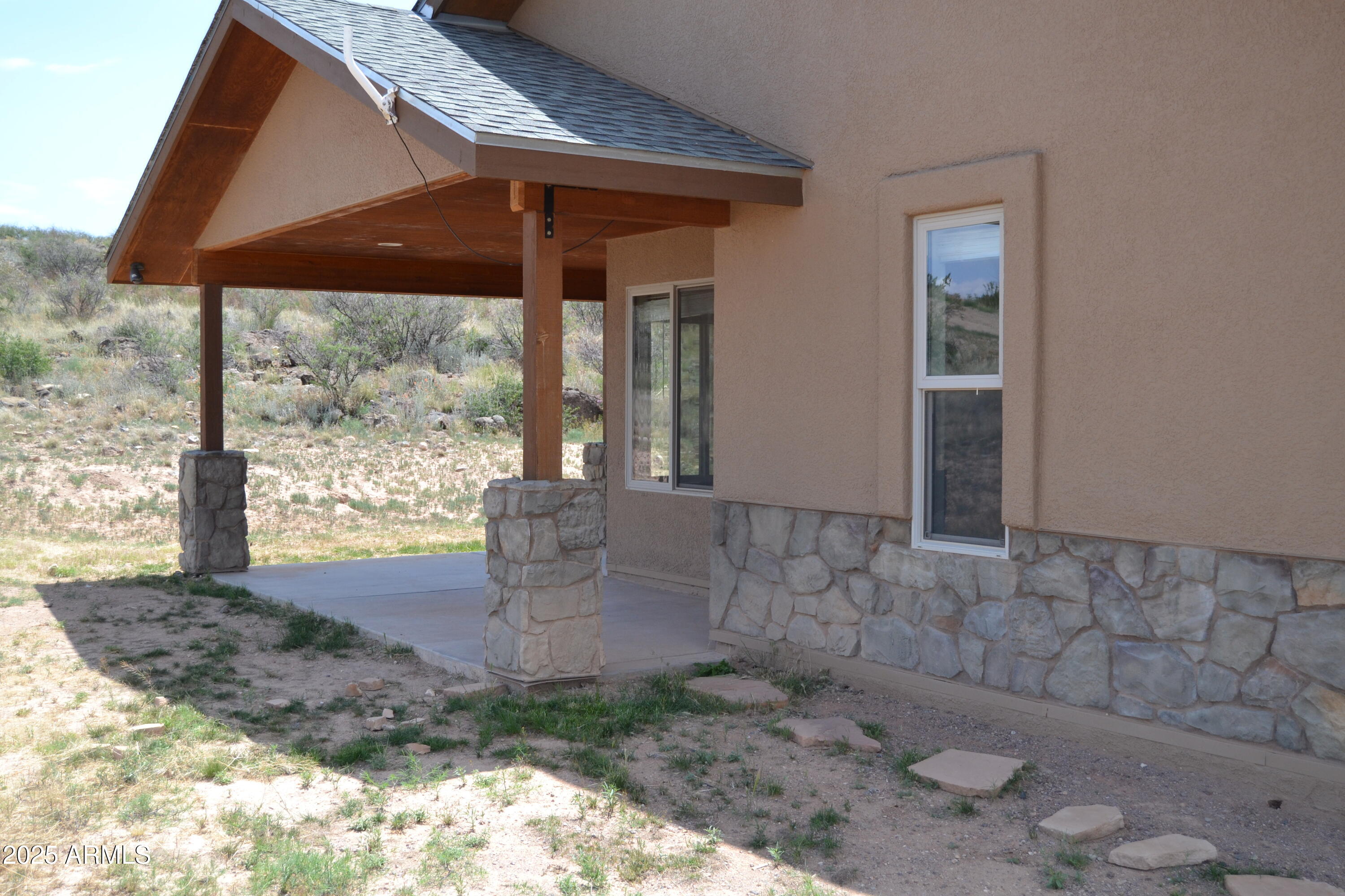 815 E PANIOLO Way