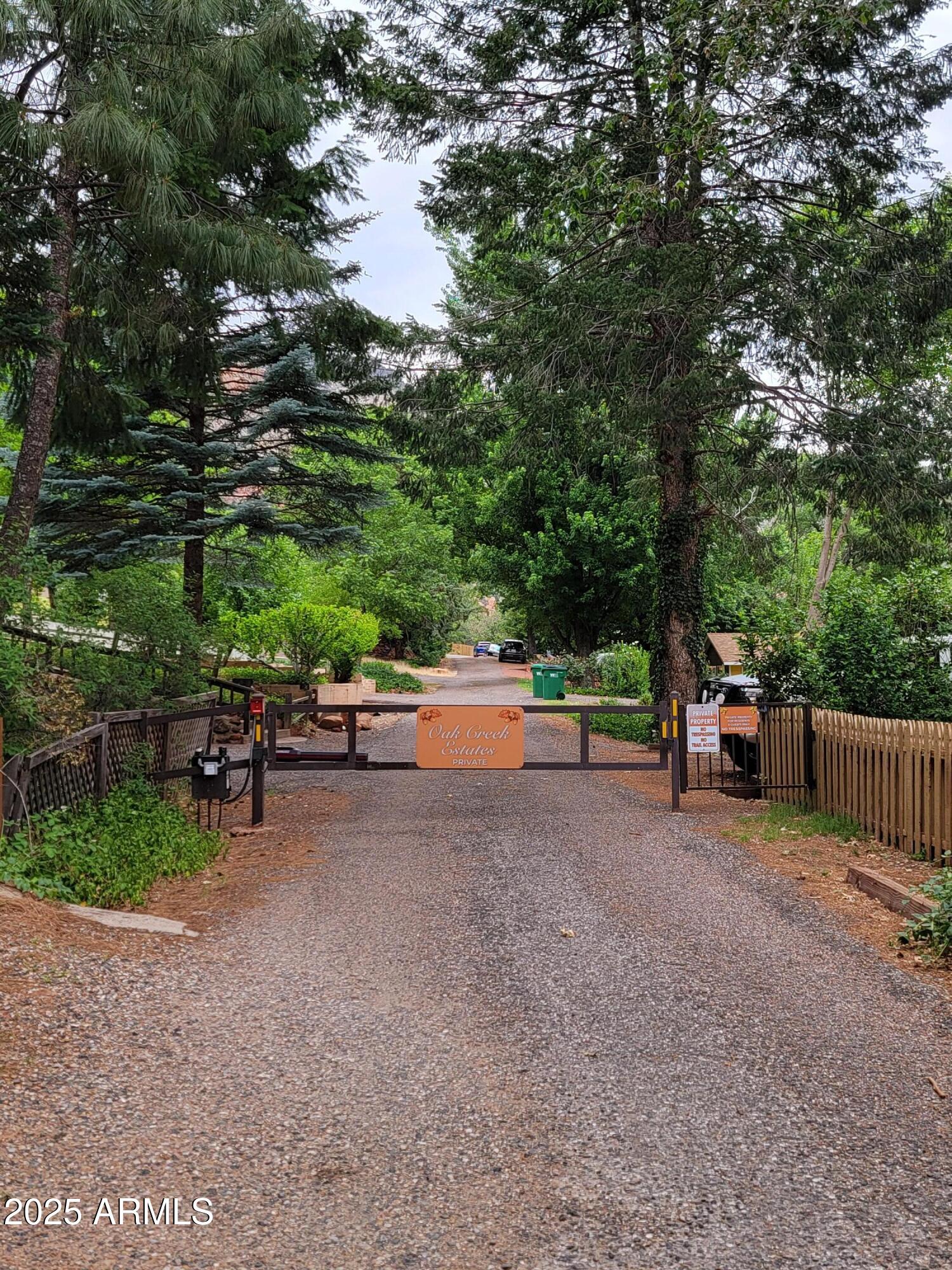 425 STAGGS LOOP Drive