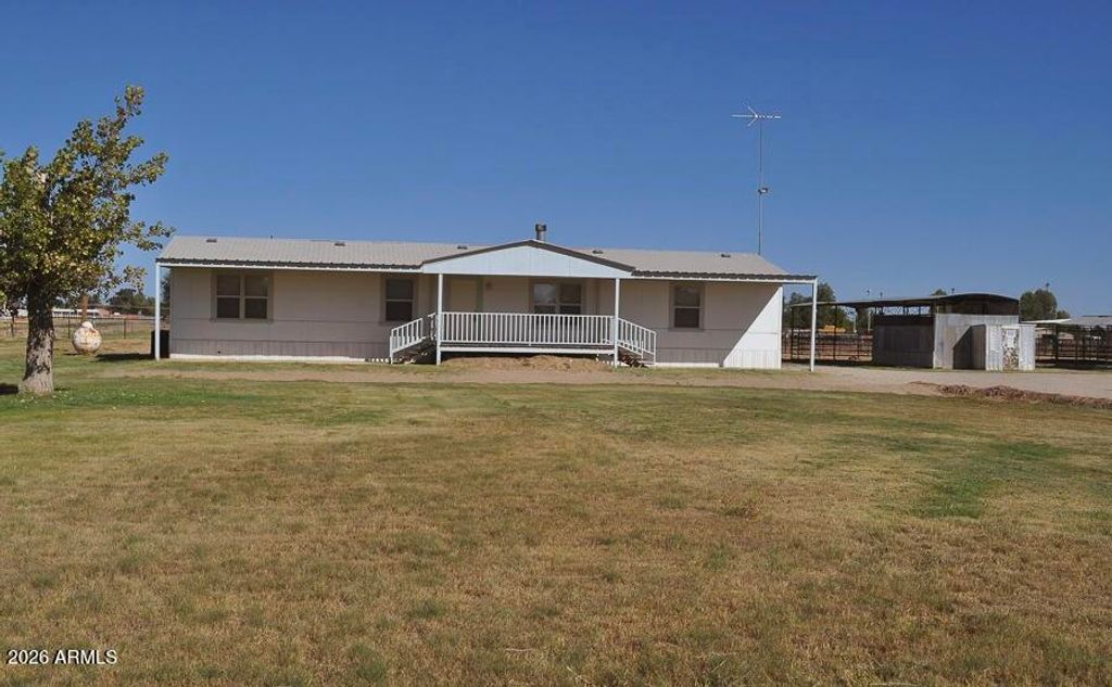 Photo of 39625 N Kennedy Drive, San Tan Valley, AZ 85140 (MLS # 7054764)