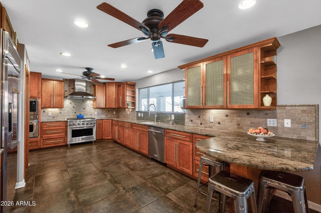 Photo of 1030 E Libra Drive, Tempe, AZ 85283 (MLS # 6991056)