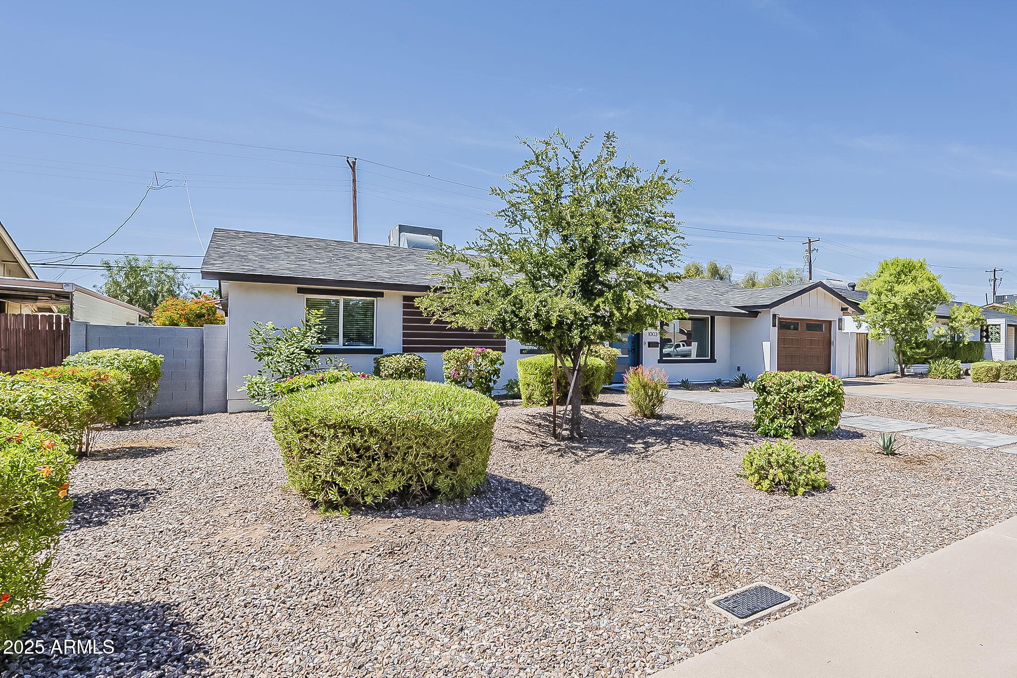 1003 E MARIGOLD Lane