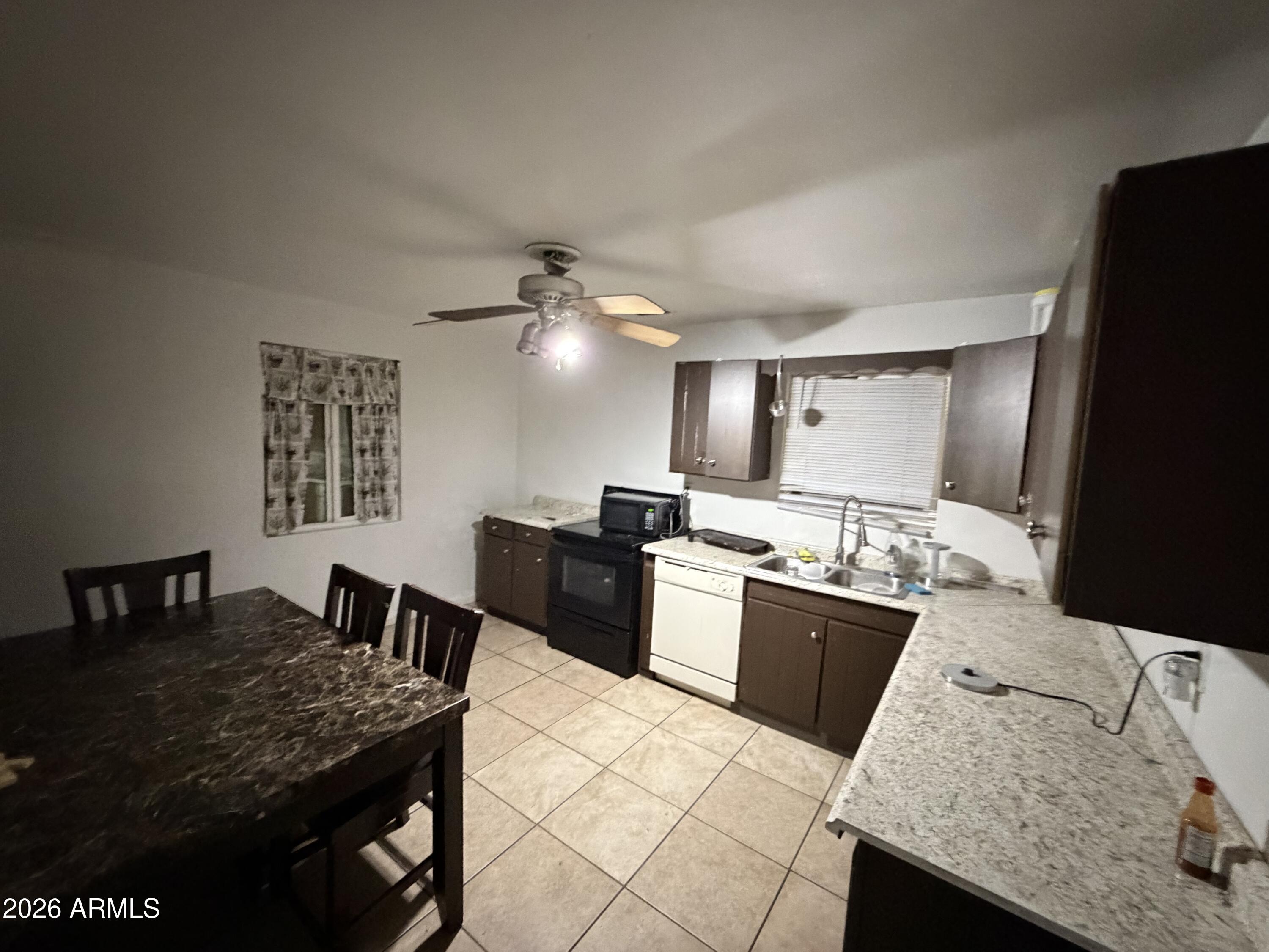 338 E MARILYN Avenue