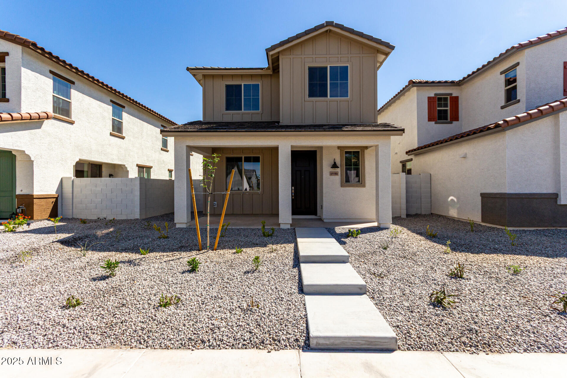 15586 S 181ST Drive
