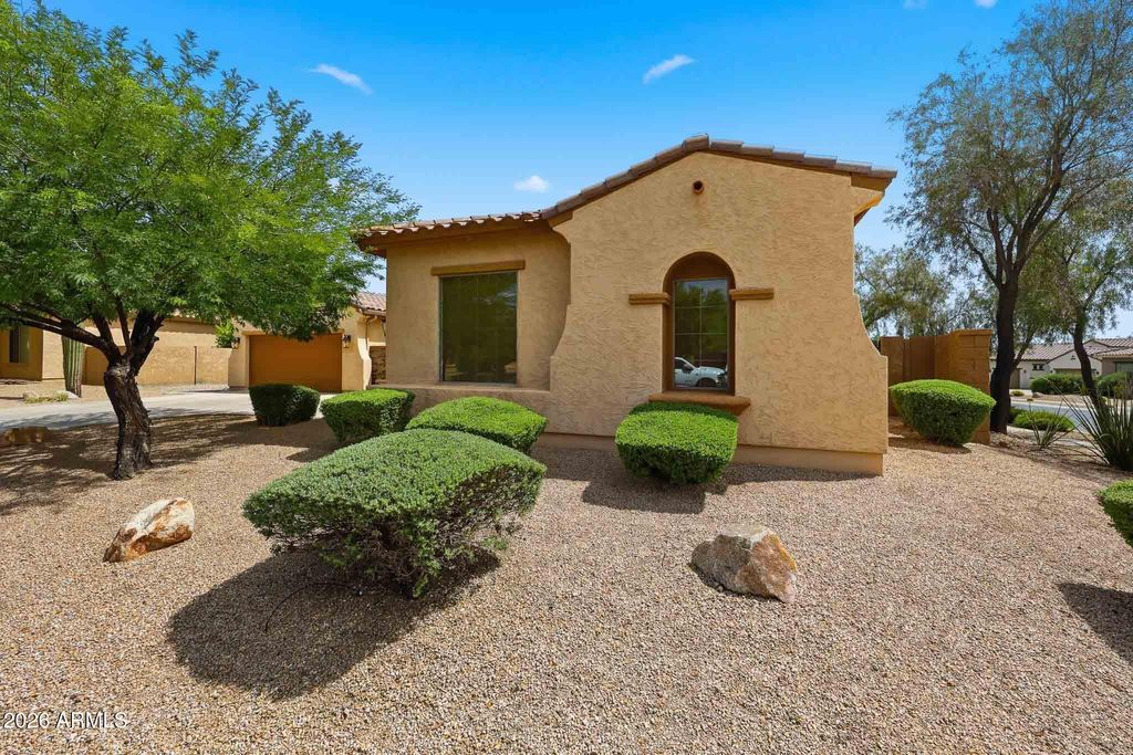 Photo of 1531 W Parnell Drive, Phoenix, AZ 85085 (MLS # 7030449)