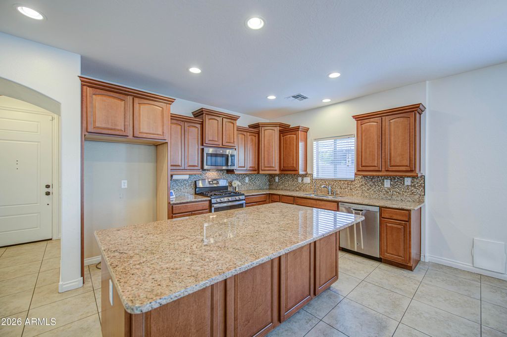 Photo of 15859 N 76th Avenue, Peoria, AZ 85382 (MLS # 6989270)