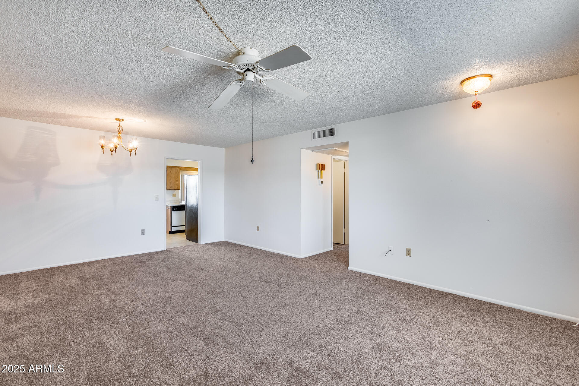 10863 W THUNDERBIRD Boulevard