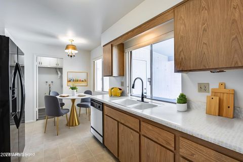 10863 W THUNDERBIRD Boulevard Sun City AZ 85351