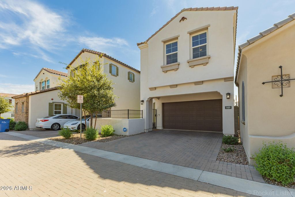 Photo of 1489 E Shannon Street, Gilbert, AZ 85295 (MLS # 6996301)