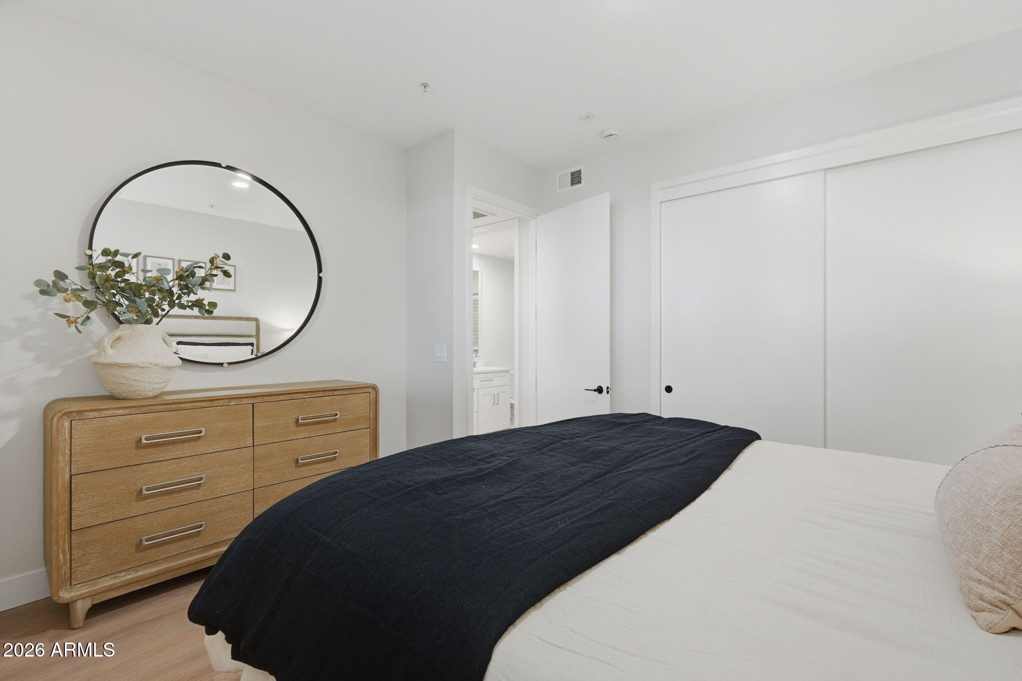 7126 E OSBORN Road 3019