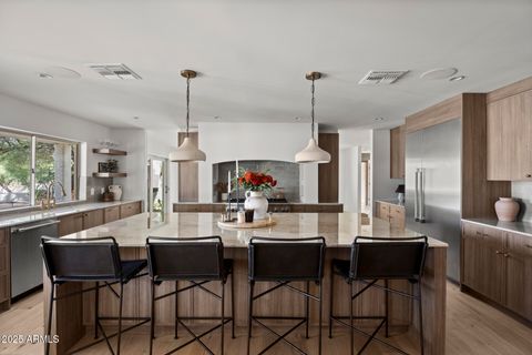 4646 E SHADOW ROCK Road Phoenix AZ 85028