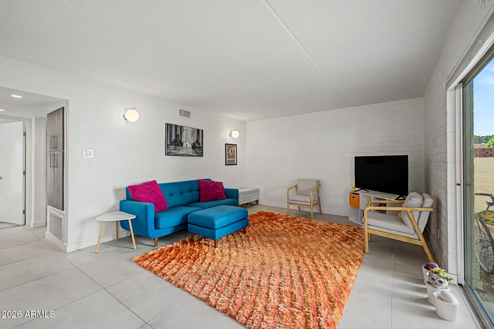 7751 E GLENROSA Avenue C3