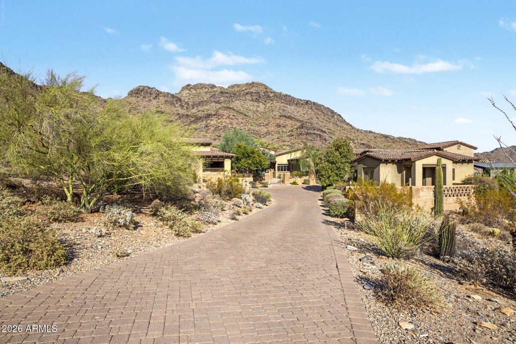 Photo of 9820 E Thompson Peak Parkway #628, Scottsdale, AZ 85255 (MLS # 7053364)