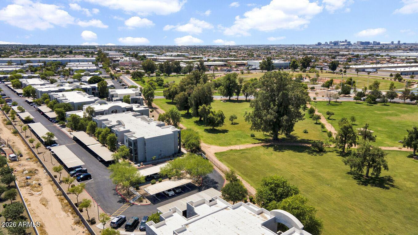 5611 S 32nd Street 2