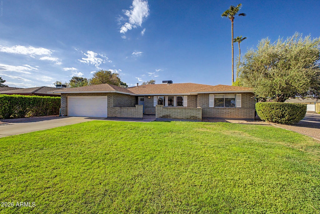 Photo of 1103 E Watson Drive, Tempe, AZ 85283 (MLS # 7081065)