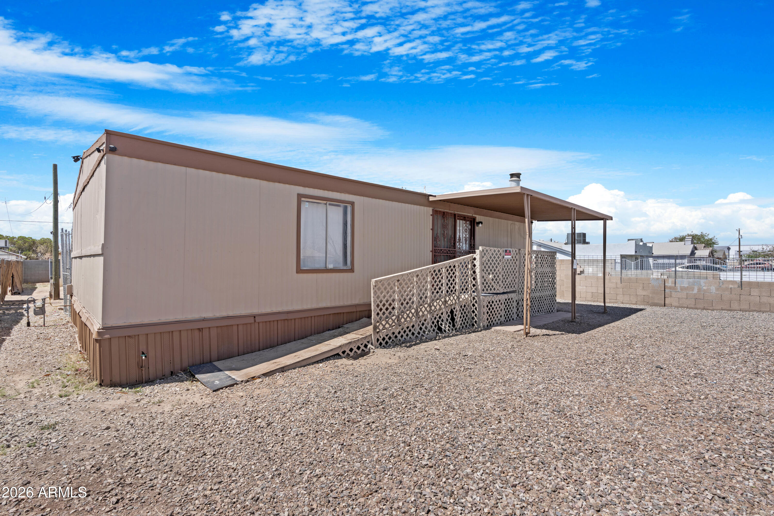 2423 W YUMA Street