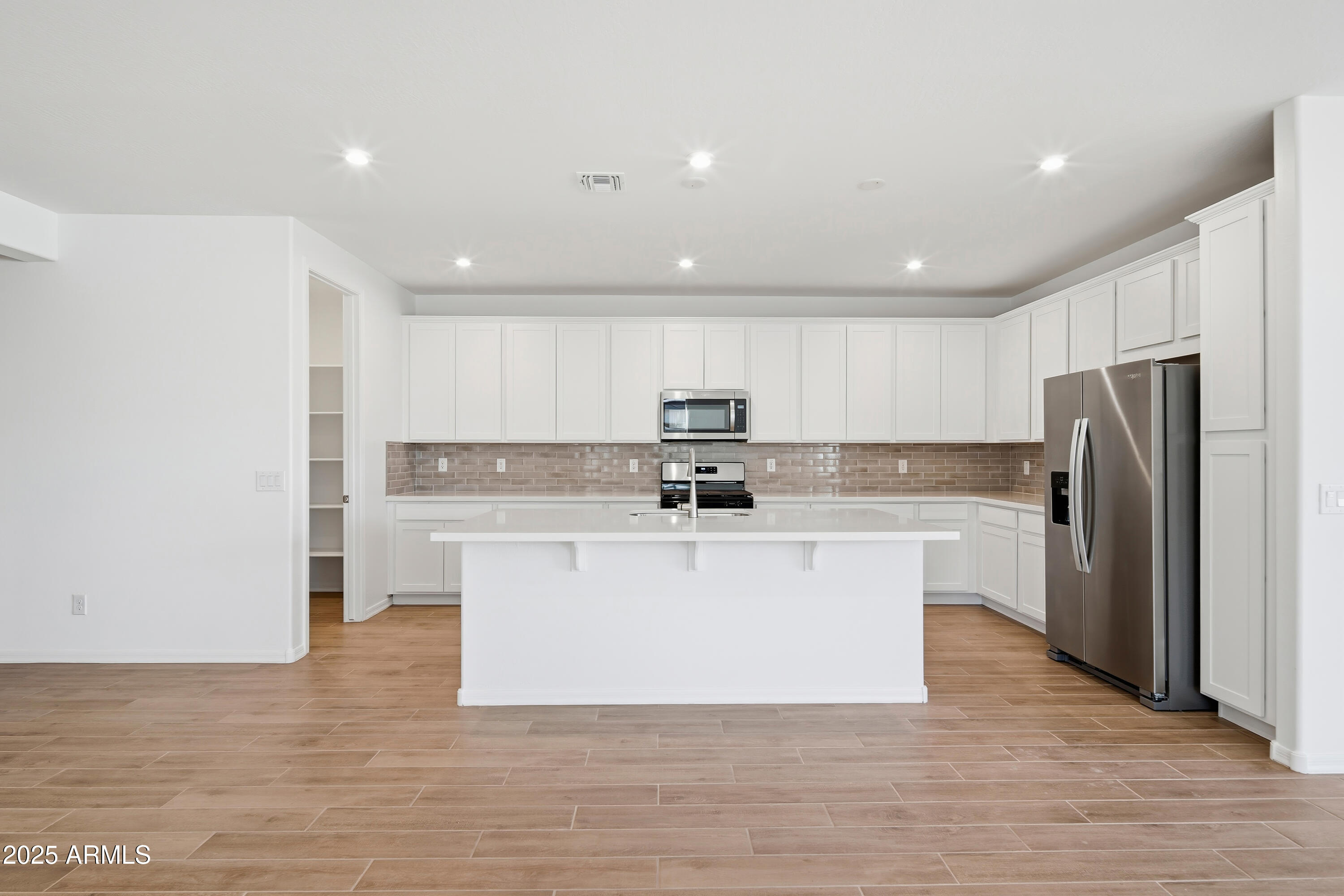 19014 W STELLA Avenue