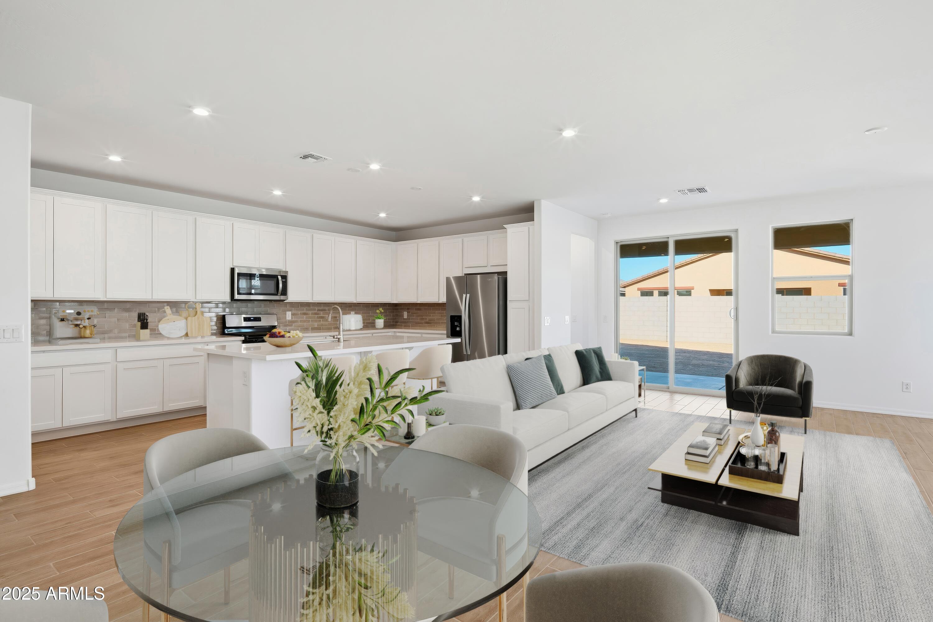 19014 W STELLA Avenue