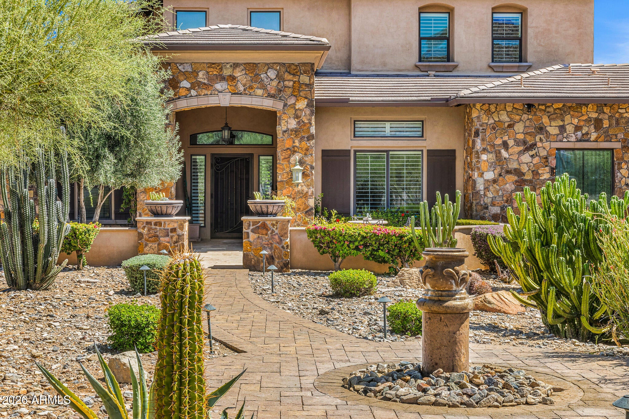 4602 E MOCKINGBIRD Lane